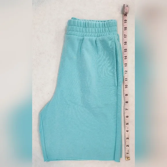🚨LAST CALL🚨 Forever 21 Bermuda Sweat Shorts Women's Small Comfy Pastel - Picture 4 of 7